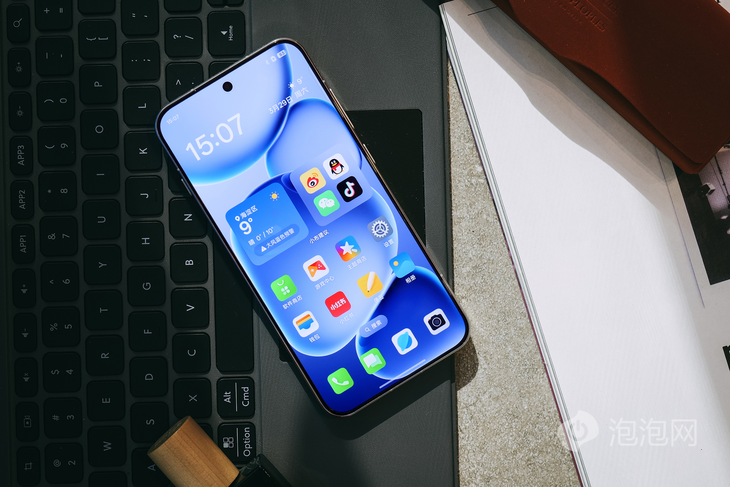 小直屏旗舰OPPO Find X8s性能实测pg电子娱乐平台首发天玑9400+旗舰芯片(图2)