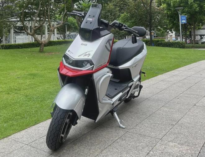 登场出街有面充满电150公里轻松跑！pg电子试玩入口推荐两款超长续航电摩(图2)